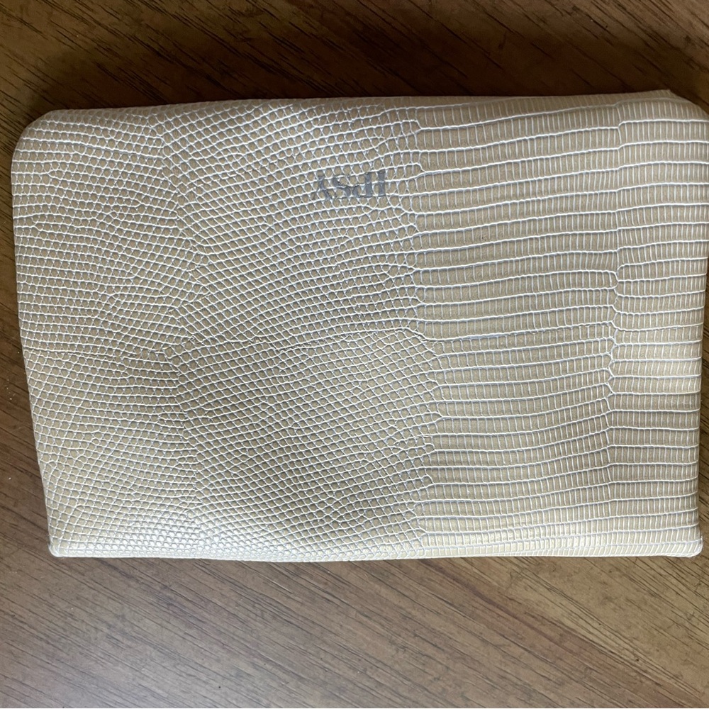 Elegant Cream Cosmetic Bag